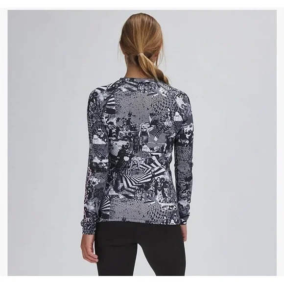 NWT Volcom Women's Usst Base Top Baselayer Thermal Shirt XS New In Package - Picture 2 of 3